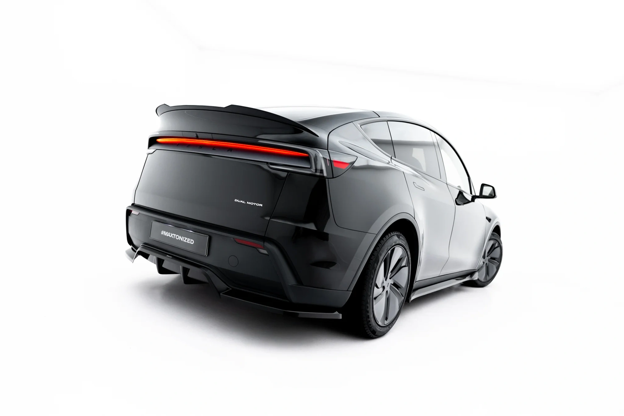 Spoiler Cap Tesla Model Y Premium Mk1 Facelift Maxton Glans Zwart