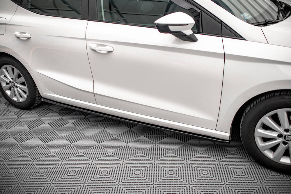 Zijskirts V.1 Seat Ibiza KJ Maxton Glans Zwart