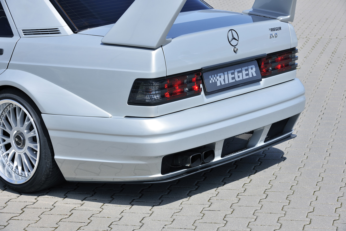 Bodykit Mercedes W201 190E Rieger EVO Look Widebody