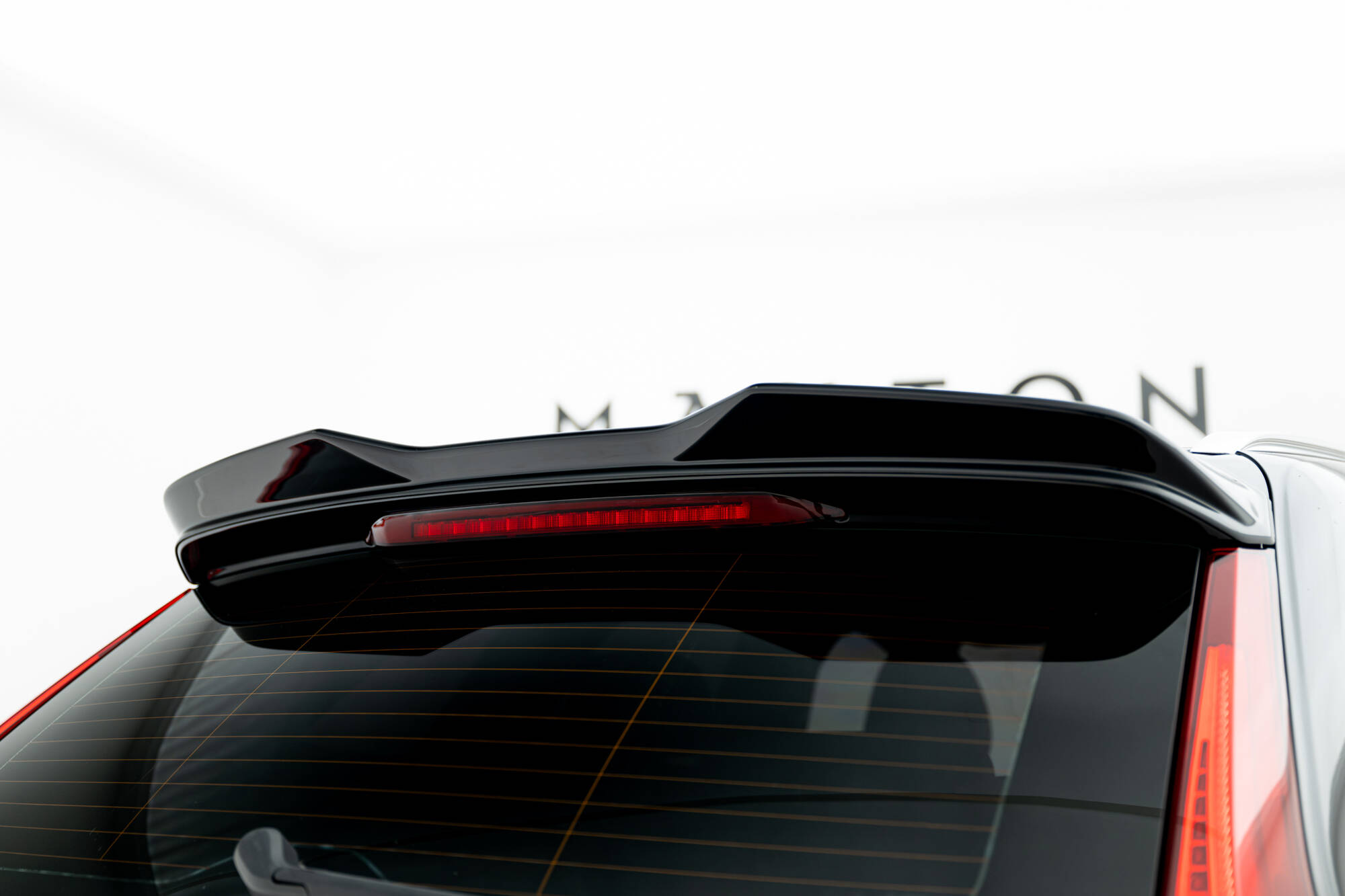 Spoiler Cap 3D Volvo XC60 MK2 Maxton Glanzend zwart