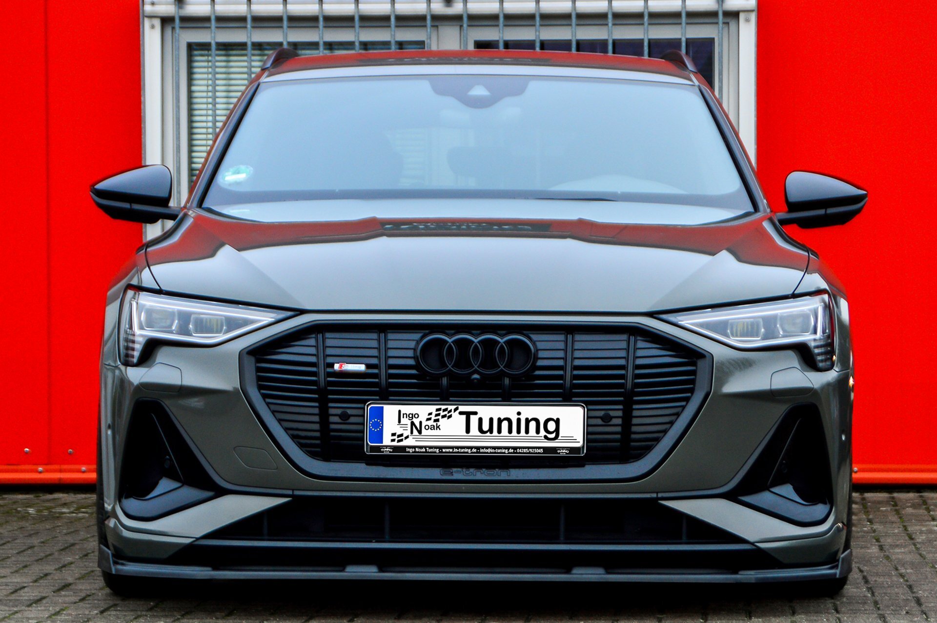 Voorspoiler Audi E-Tron S-Line IN Tuning Glans Zwart
