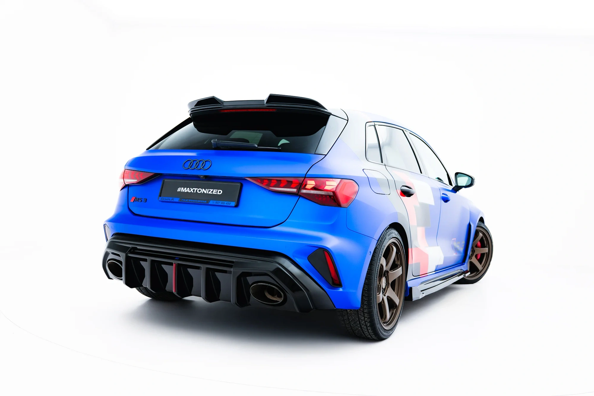 Diffuser Audi RS3 Sportback 8Y Facelift Maxton Glans Zwart met Reflector