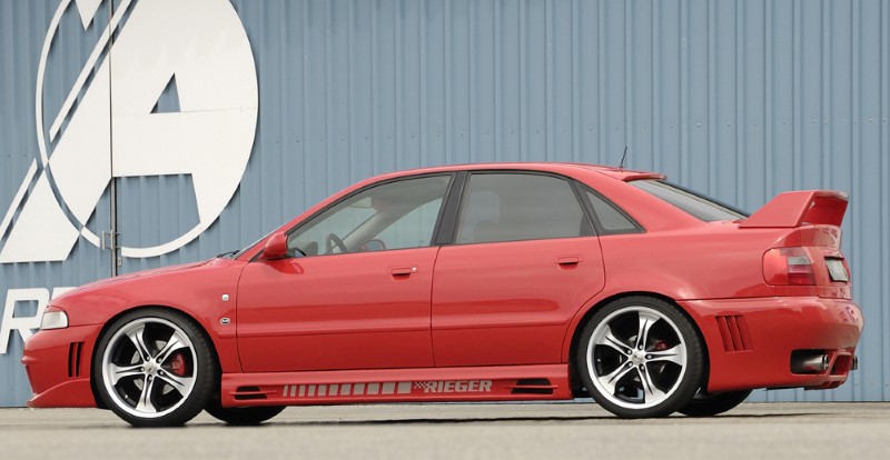 Achterbumper Audi A4 B5 met zijdelingse intakes zonder PDC niet