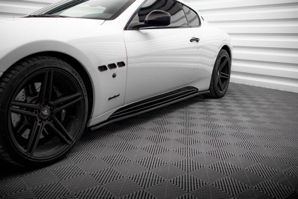 Zijskirts Maserati Granturismo Maxton Glans Zwart