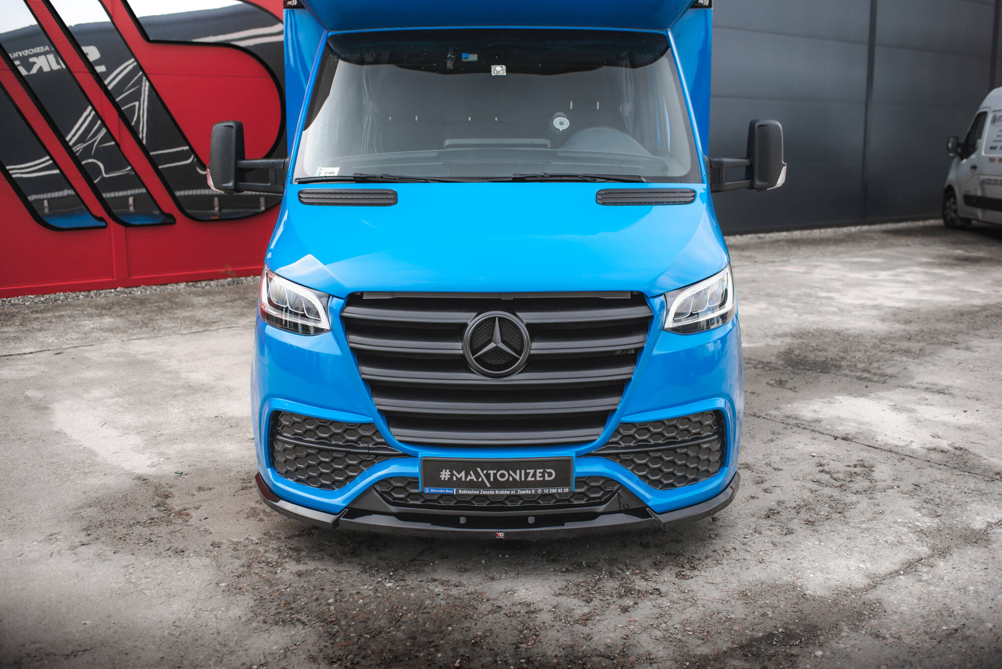 Voorspoiler Mercedes-Benz Sprinter MK3 Maxton Glanzend zwart