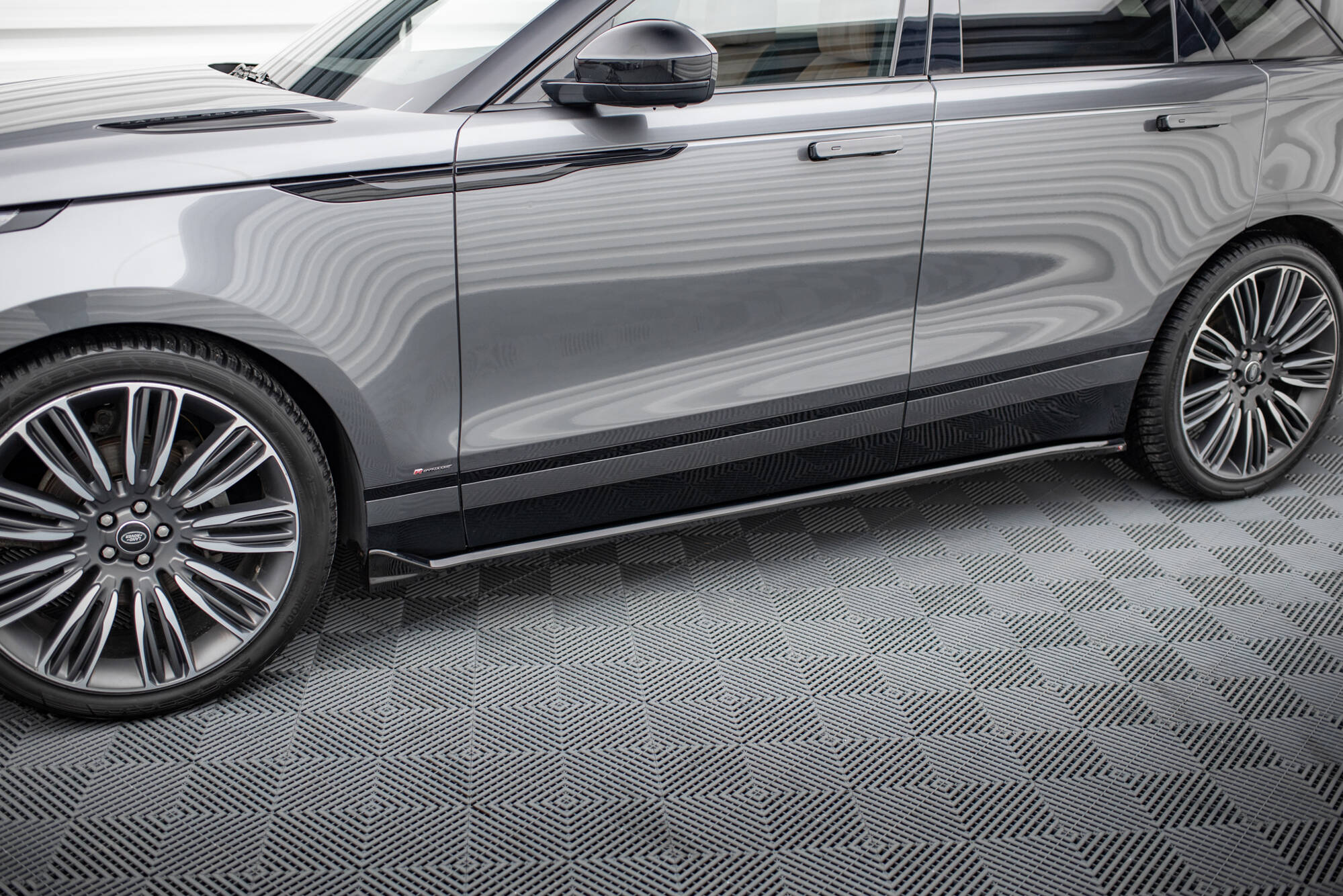 Bodykit Land Rover Range Rover Velar R-Dynamic MK1 Maxton Glanzend zwart