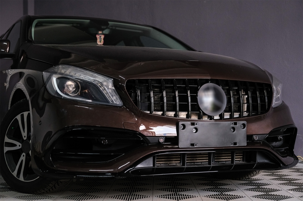 Voorbumper Mercedes W176 A45 AMG Facelift Look