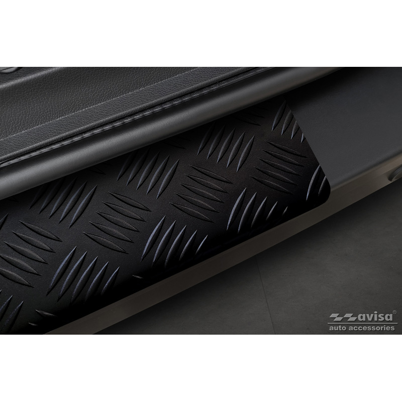 Matzwart Aluminium Achterbumperprotector  Opel Movano / Renault Master II 2010-2018 & 2018-2021 'Riffled Plate'