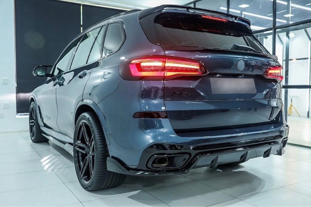 Diffuser BMW X5 G05 M-Tech Black Knight Design Glans Zwart