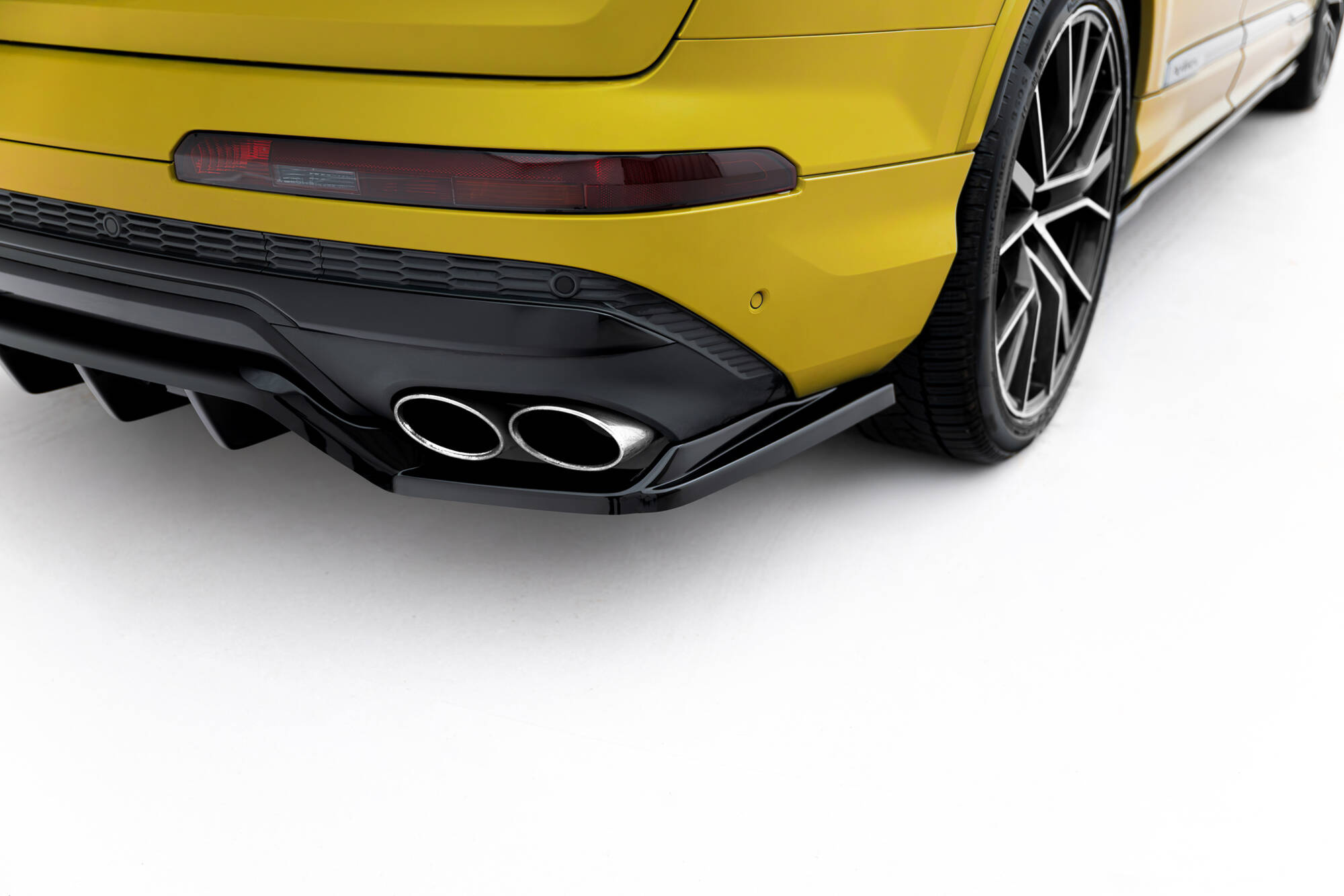 Diffuser Audi SQ7 19-23 Maxton Glanzend Zwart