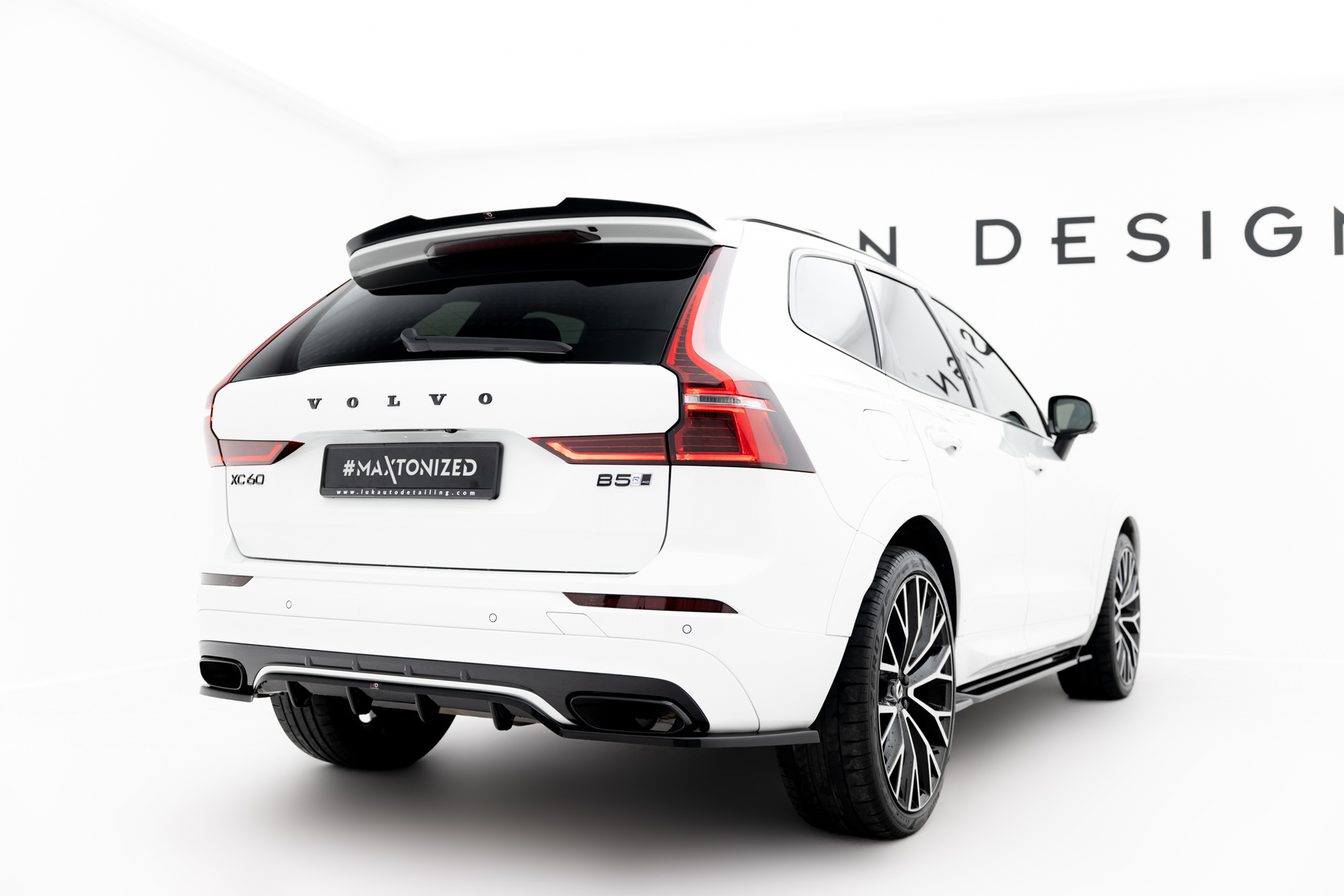 Achterdiffuser Volvo XC60 Mk2 R-Design (2017–2021)