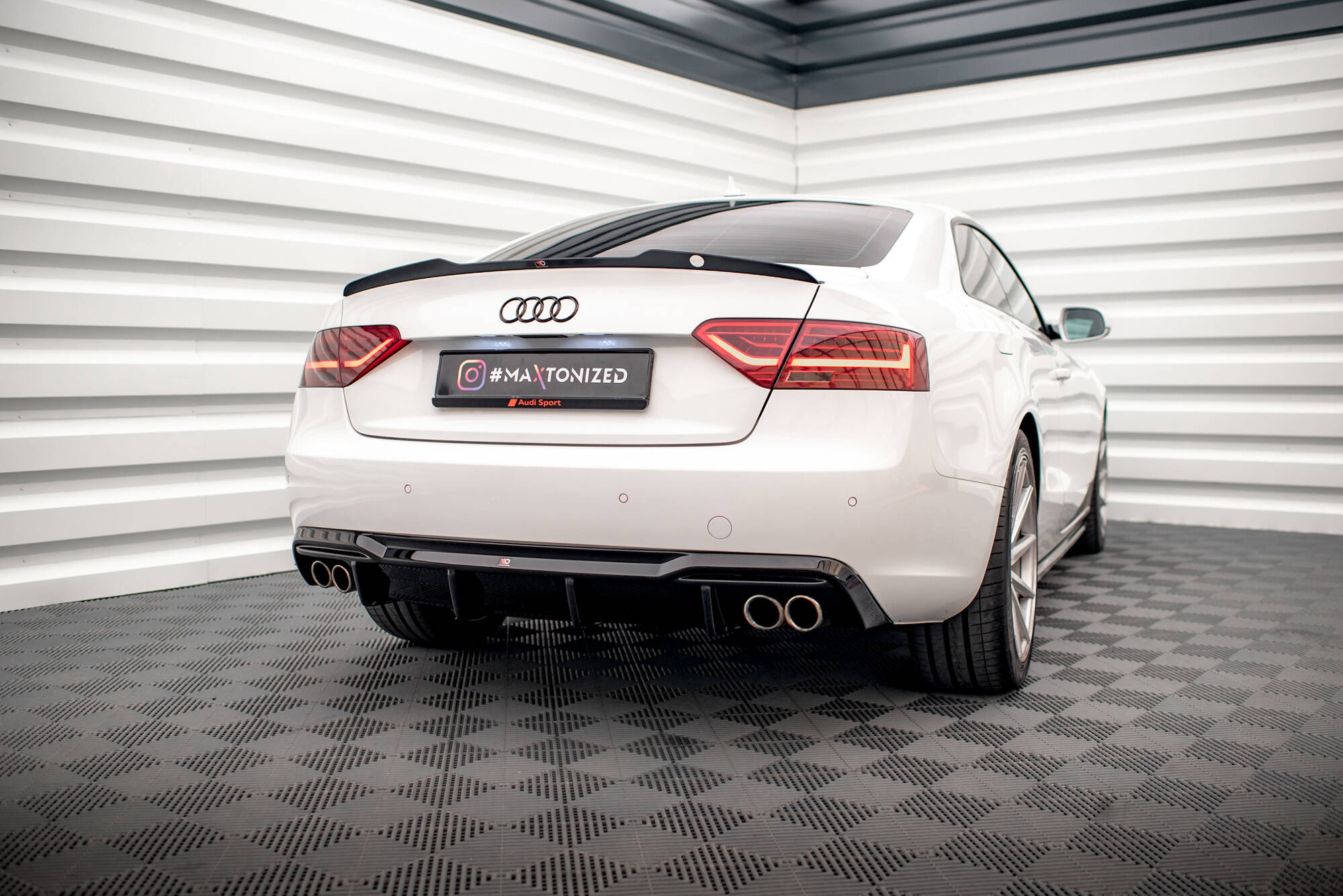 Achterdiffuser Audi A5 Sportback 8T Facelift (2011–2016, dual exhausts on both sides)