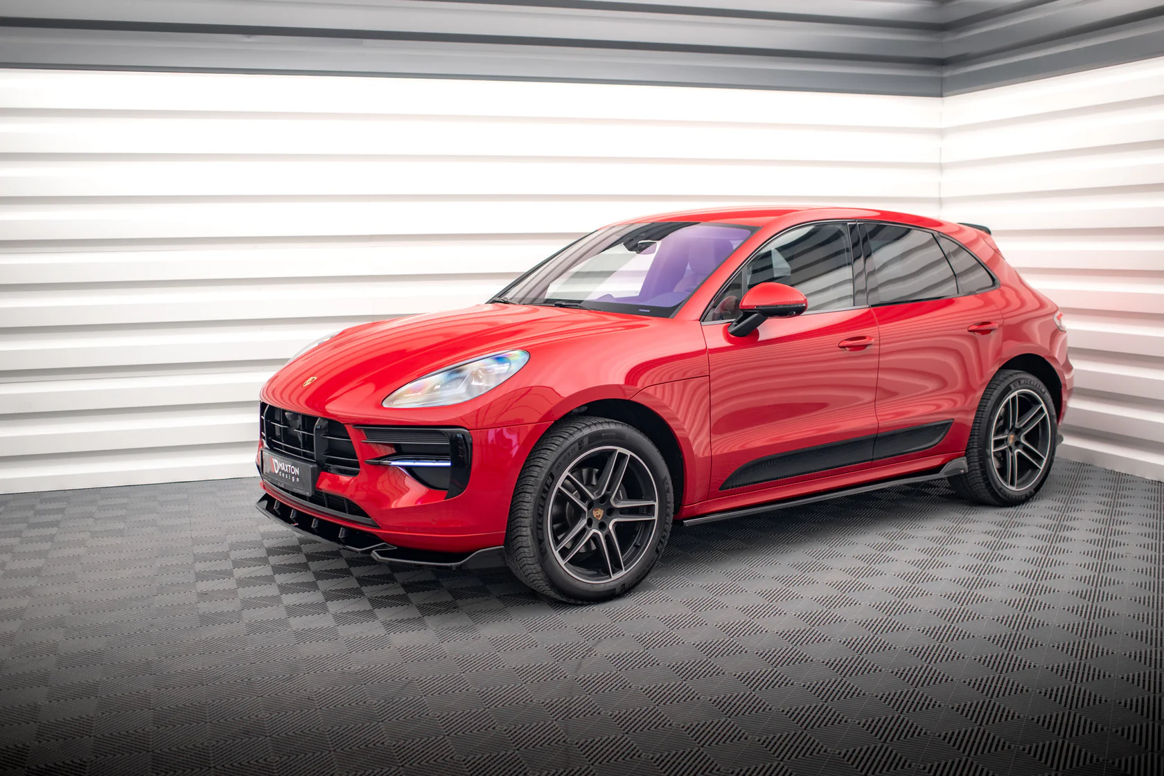 ZijskirtsPorsche Macan GTS / Sport Design Mk1 Maxton Glans Zwart