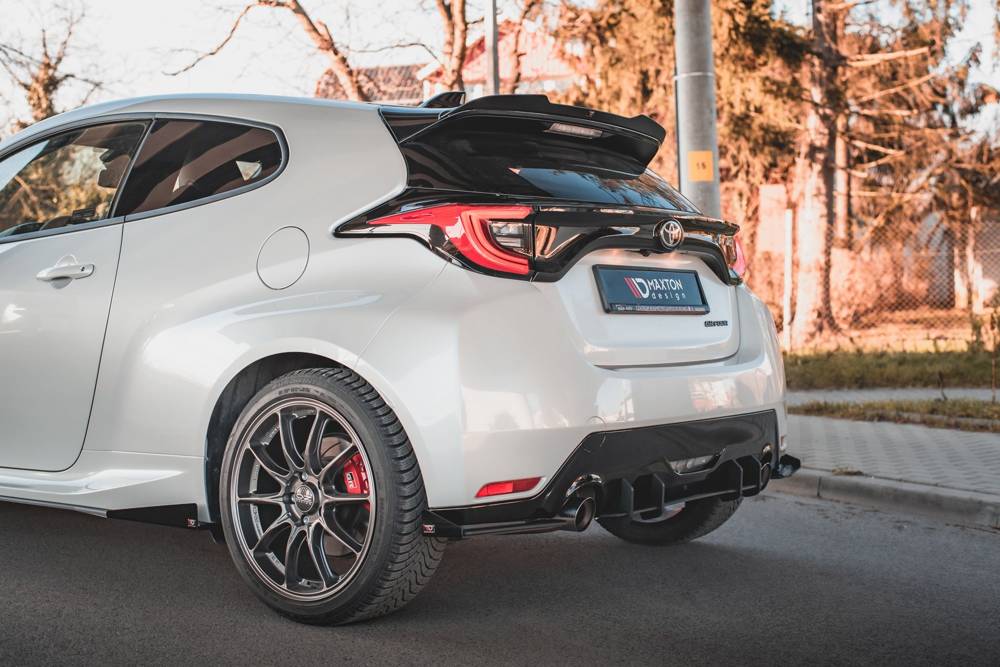 Street Pro Zijdiffusers met Canards Toyota GR Yaris MK4 Maxton