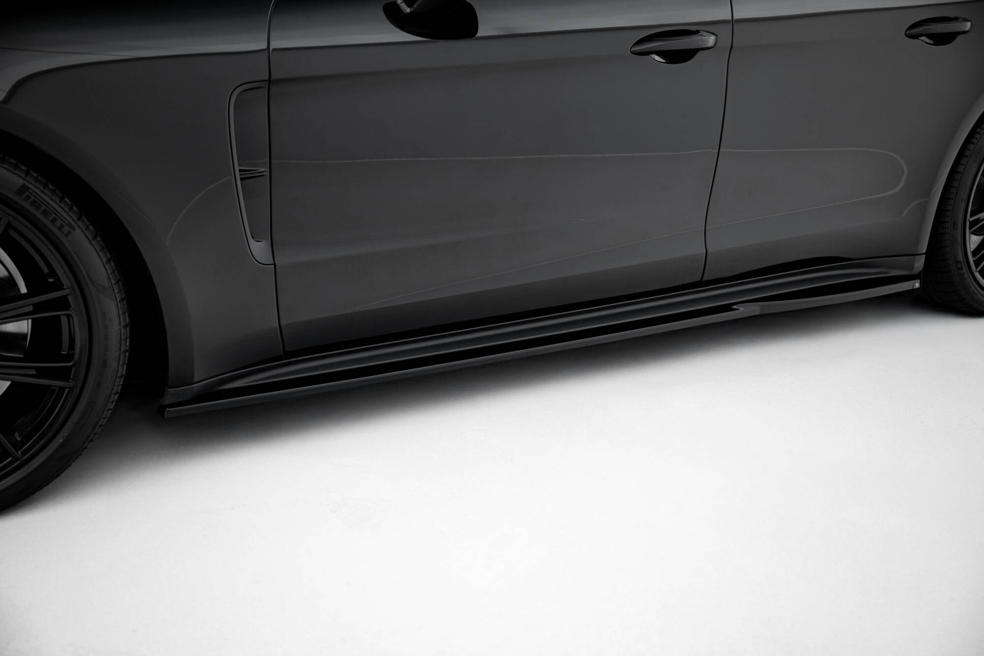 Zijskirts V.2 Porsche Panamera Turbo S E-Hybrid / Panamera E-Hybrid 971 Maxton Glanzend zwart