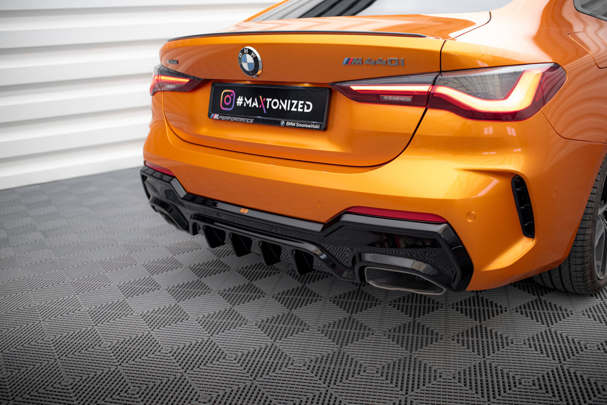 Achter Diffuser BMW M440i G22 / G23 / G22 Facelift / G23 Facelift Maxton Glanzend zwart
