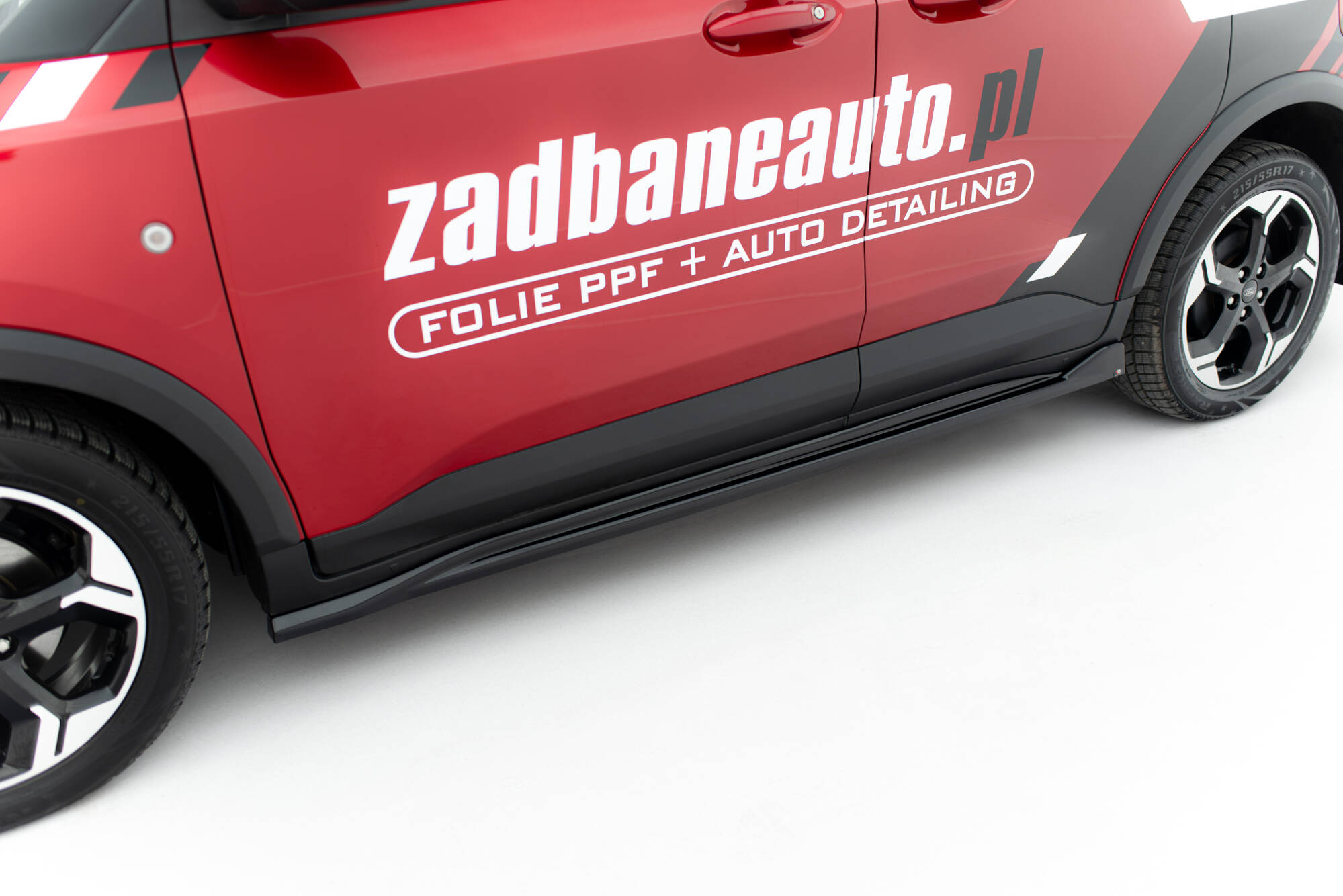 Zijskirts Ford Tourneo Courier MK2 Maxton Glanzend zwart