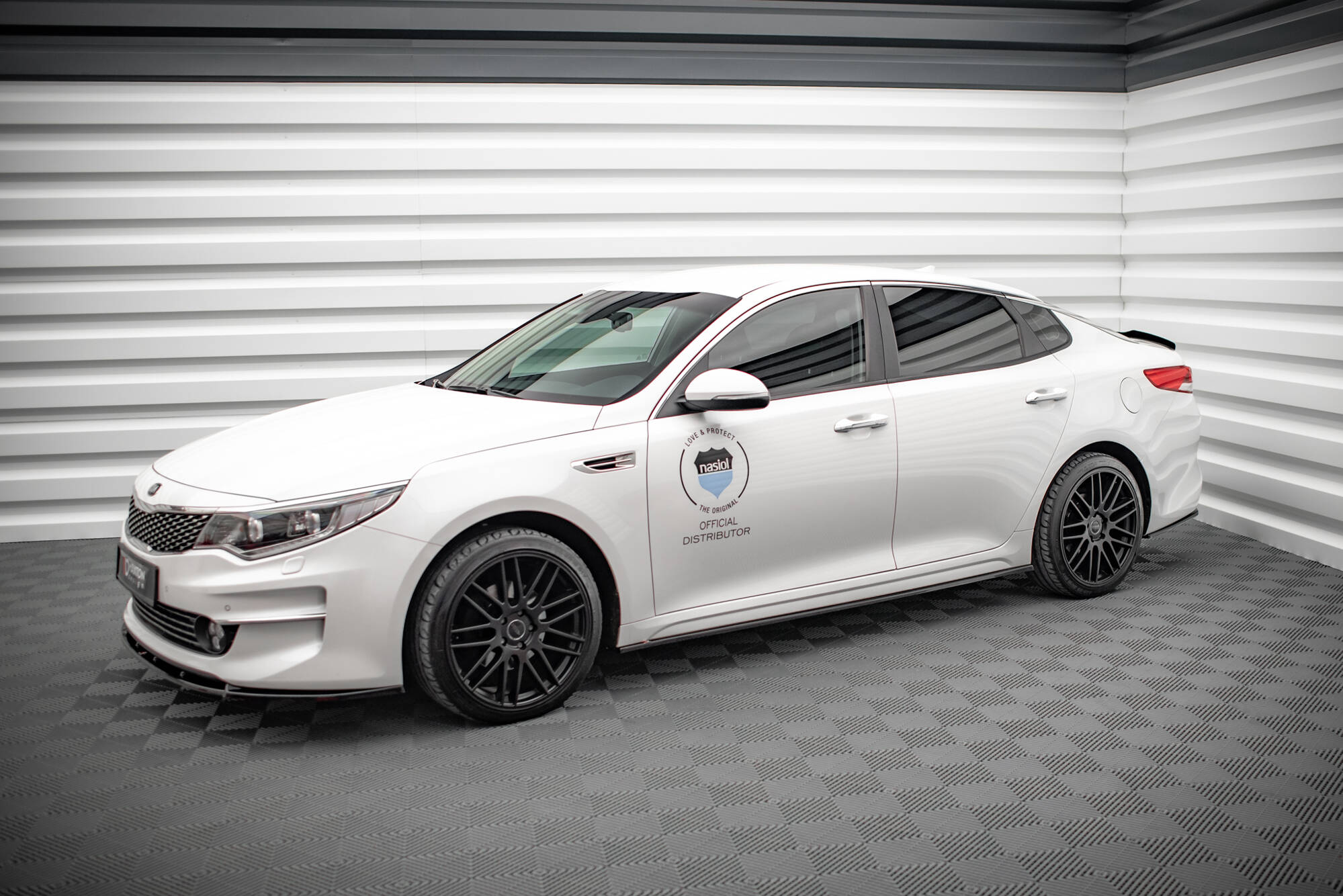 Bodykit Kia Optima MK4 Maxton Glanzend zwart