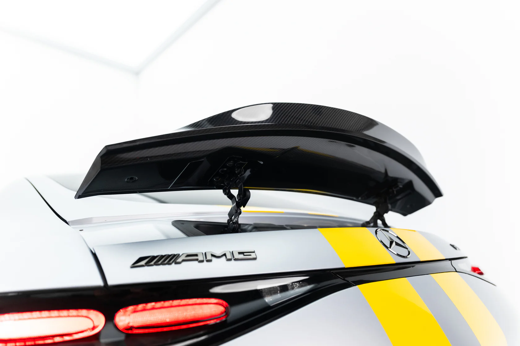 Prepreg Carbon Spoiler V.2 Mercedes-AMG GT 43 / 55 / 63 / 63 S E Performance C192