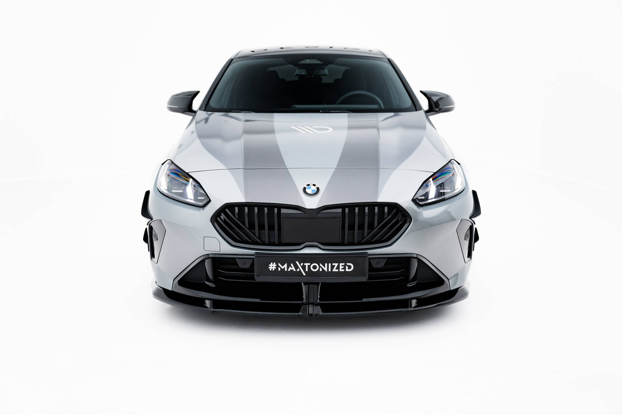 Voorspoiler V.3 BMW M135i / 1 M-Pack F70 Maxton Glanzend zwart