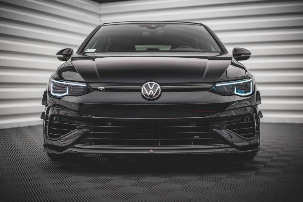 Voorspoiler V.6 for Volkswagen Golf 8 R Carbon Look