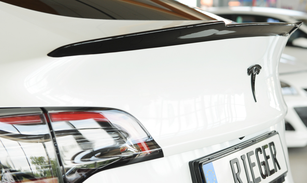 Spoiler Tesla Model Y Rieger Glans Zwart