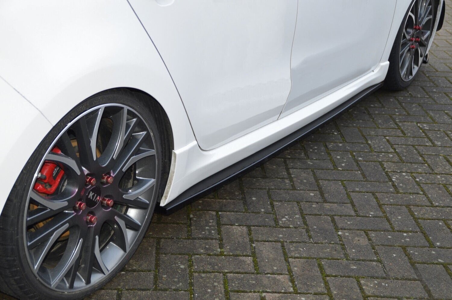 Side skirts Ford Mondeo BA7 2015 -