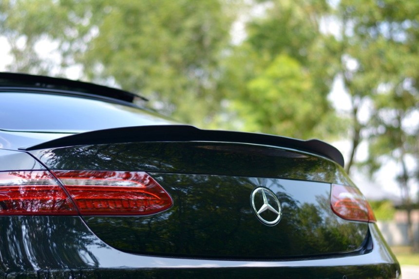 Spoiler cap Mercedes E W213 Coupé AMG-Line Maxton Design glans zwart
