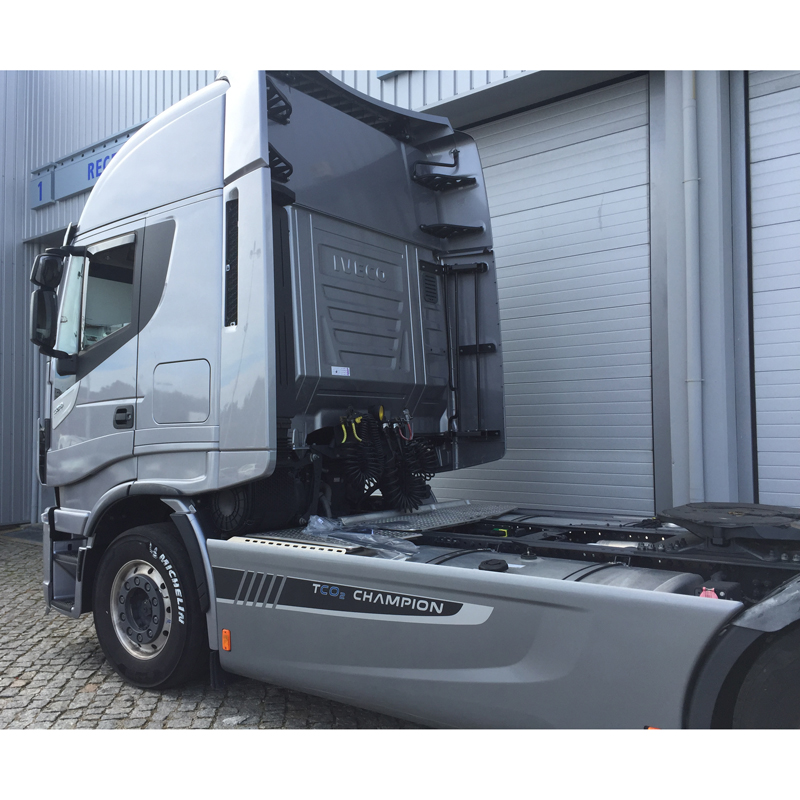 DGA Zijwindschermen  Iveco Eurocargo / Eurostar / Eurotech / Eurotrakker / Stralis / Trakker (2-delig)