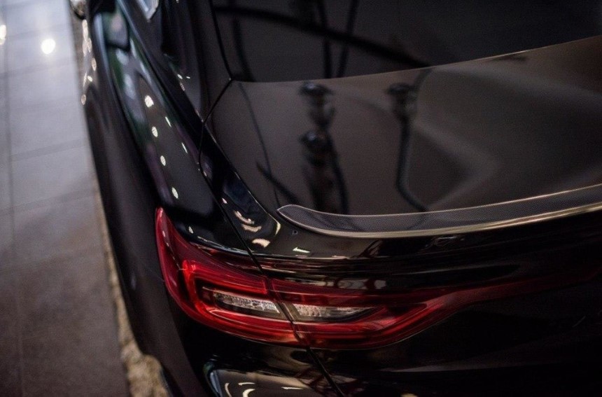 Spoiler cap Renault Megane Talisman Maxton Design glans zwart