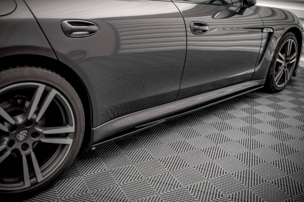 Zijskirts V.2 Porsche Panamera 970 Maxton Glans Zwart