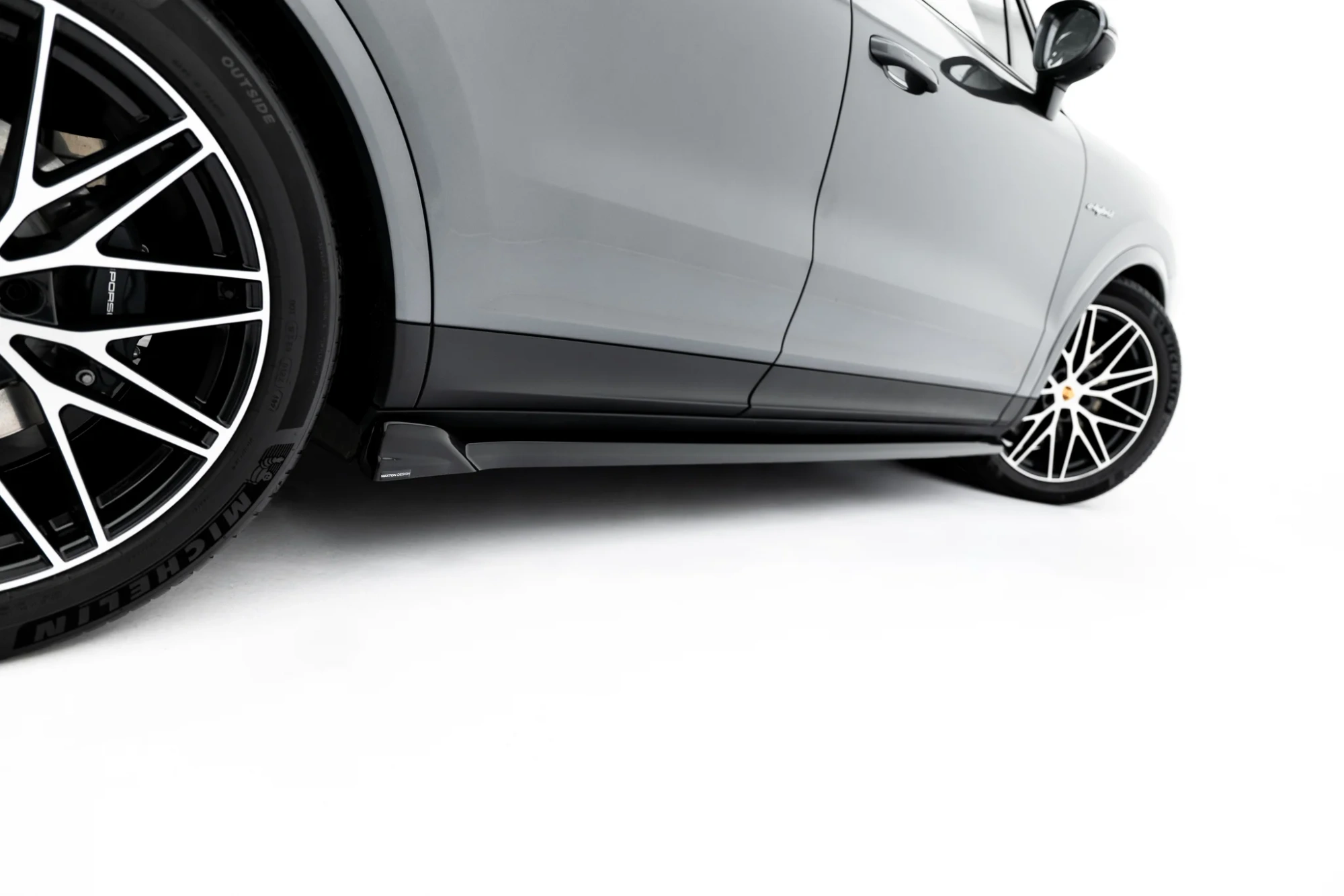 Zijskirts Porsche Cayenne MK3 SUV/Coupe Maxton Glans Zwart
