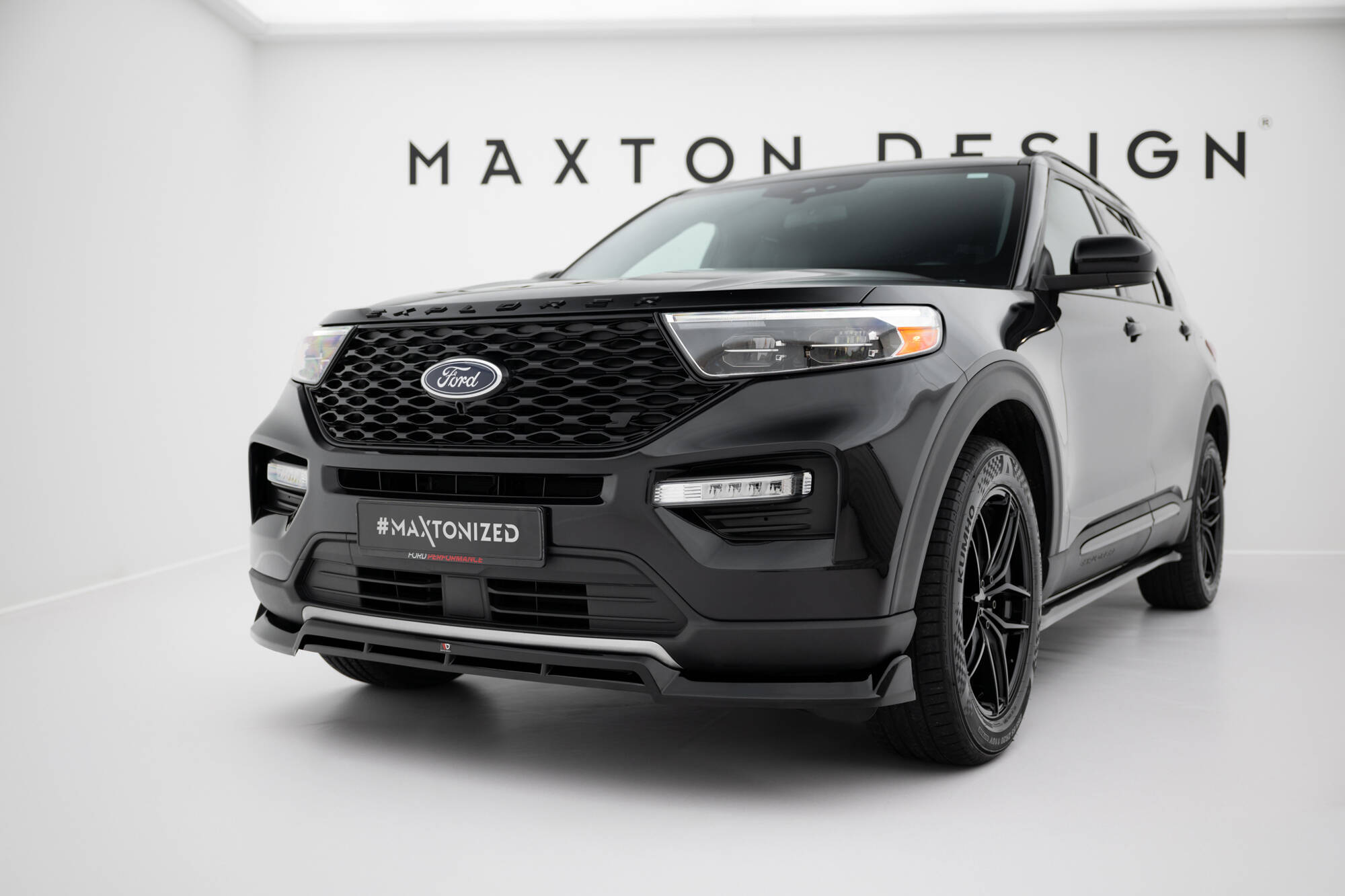 Voorspoiler Ford Explorer XLT MK6 Maxton Glanzend zwart