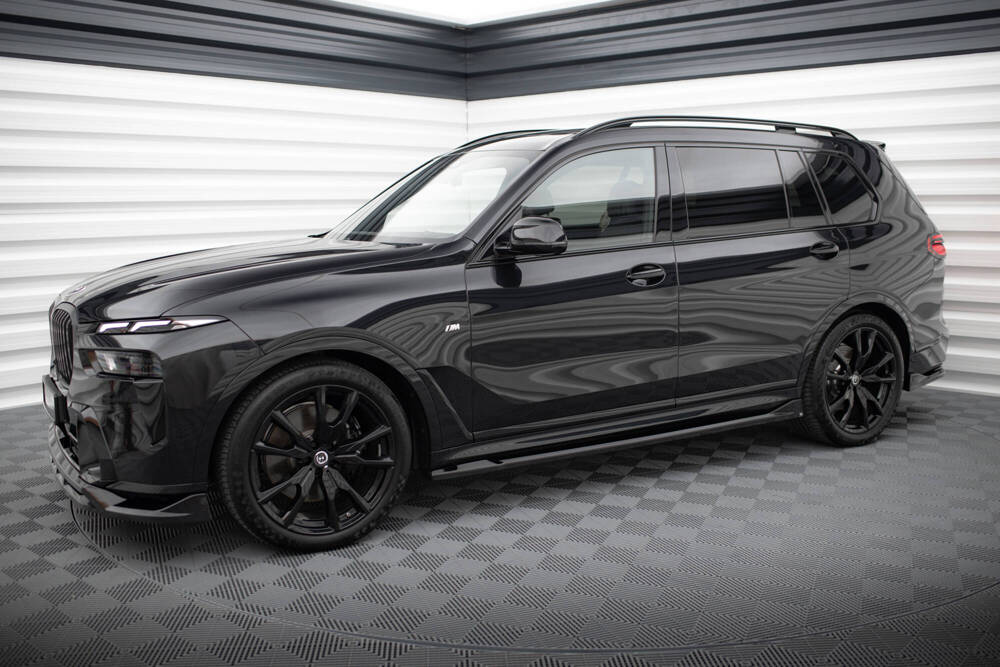 Bodykit BMW X7 M-Pack G07 Facelift Maxton Glanzend zwart