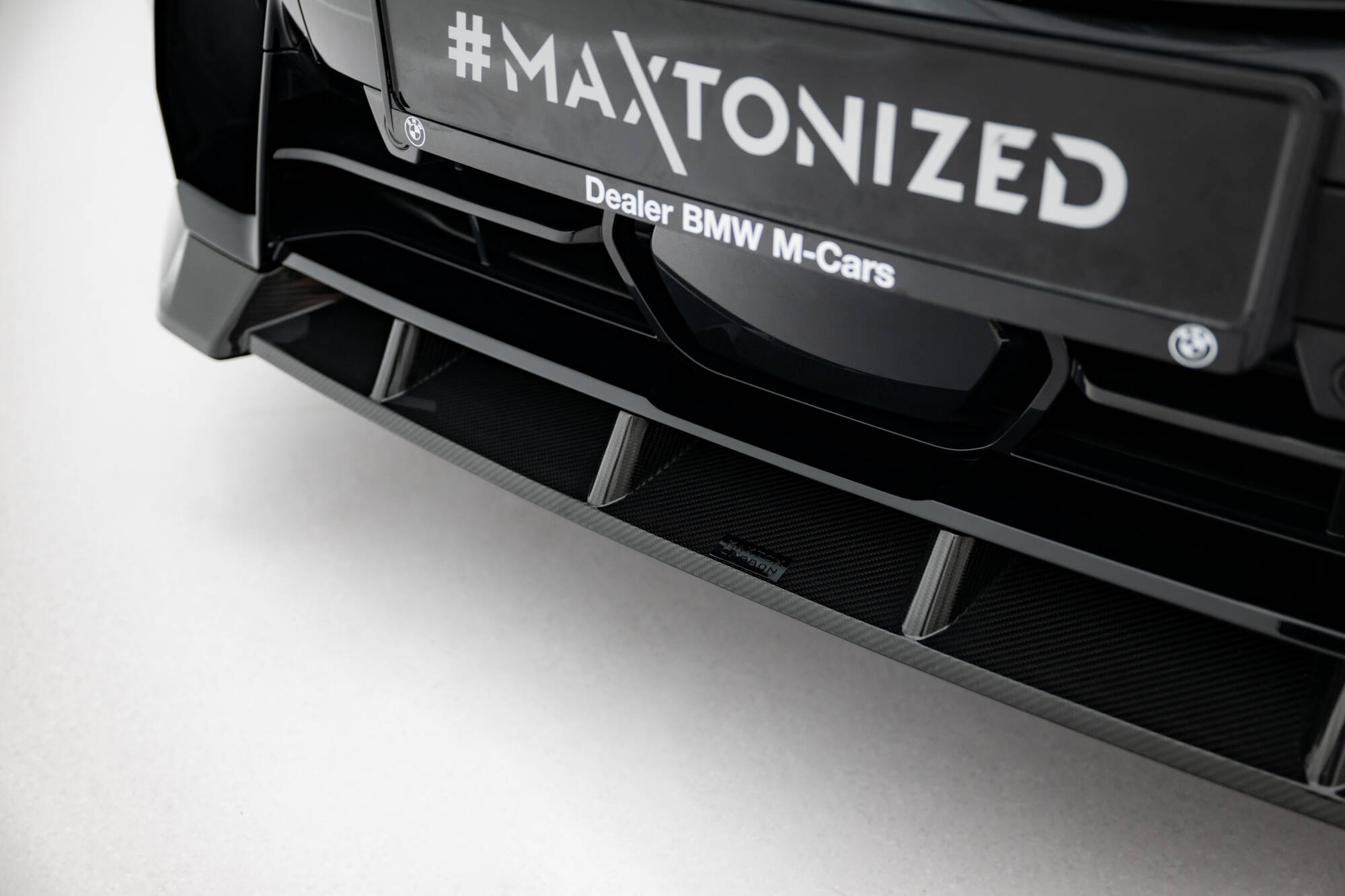 Carbon Fiber Bodykit BMW X7 M-Pack G07 Facelift Maxton Glanzend zwart
