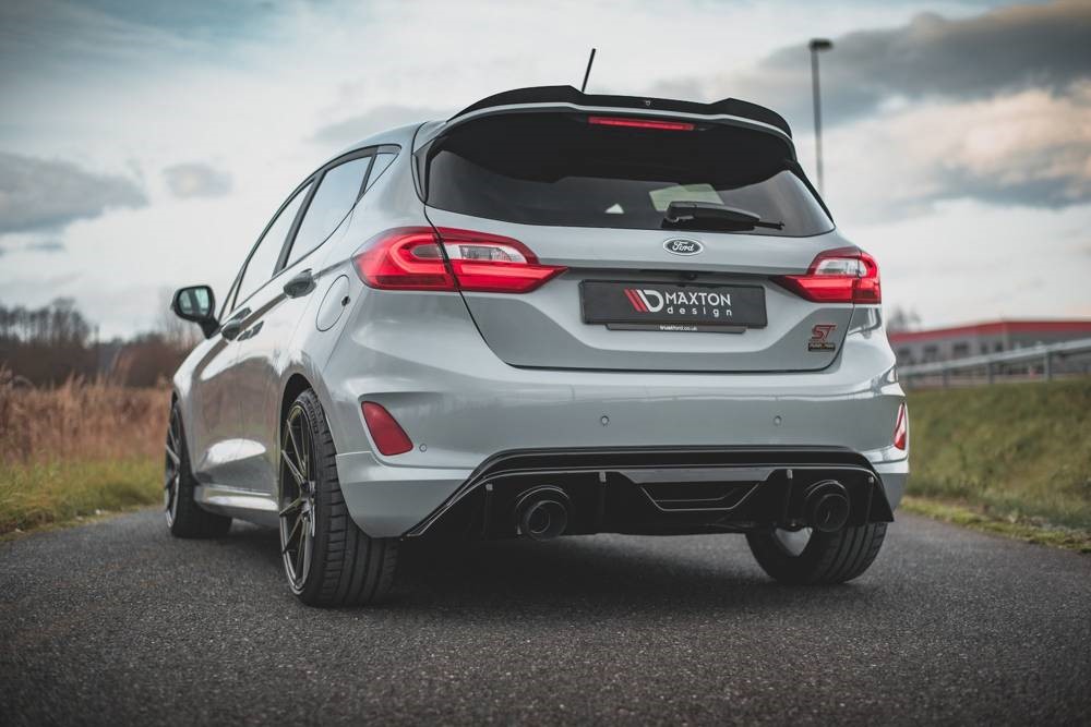 Diffuser Ford Fiesta ST MK8 Maxton Glans Zwart met Milltek Uitlaatsysteem + GPF