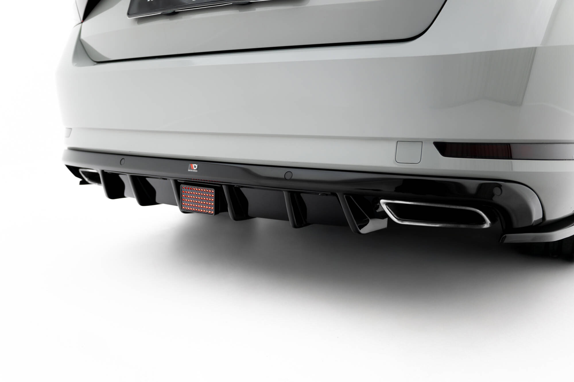 Led Stop Light Skoda Superb Liftback / Combi Mk3 Maxton Glanzend zwart