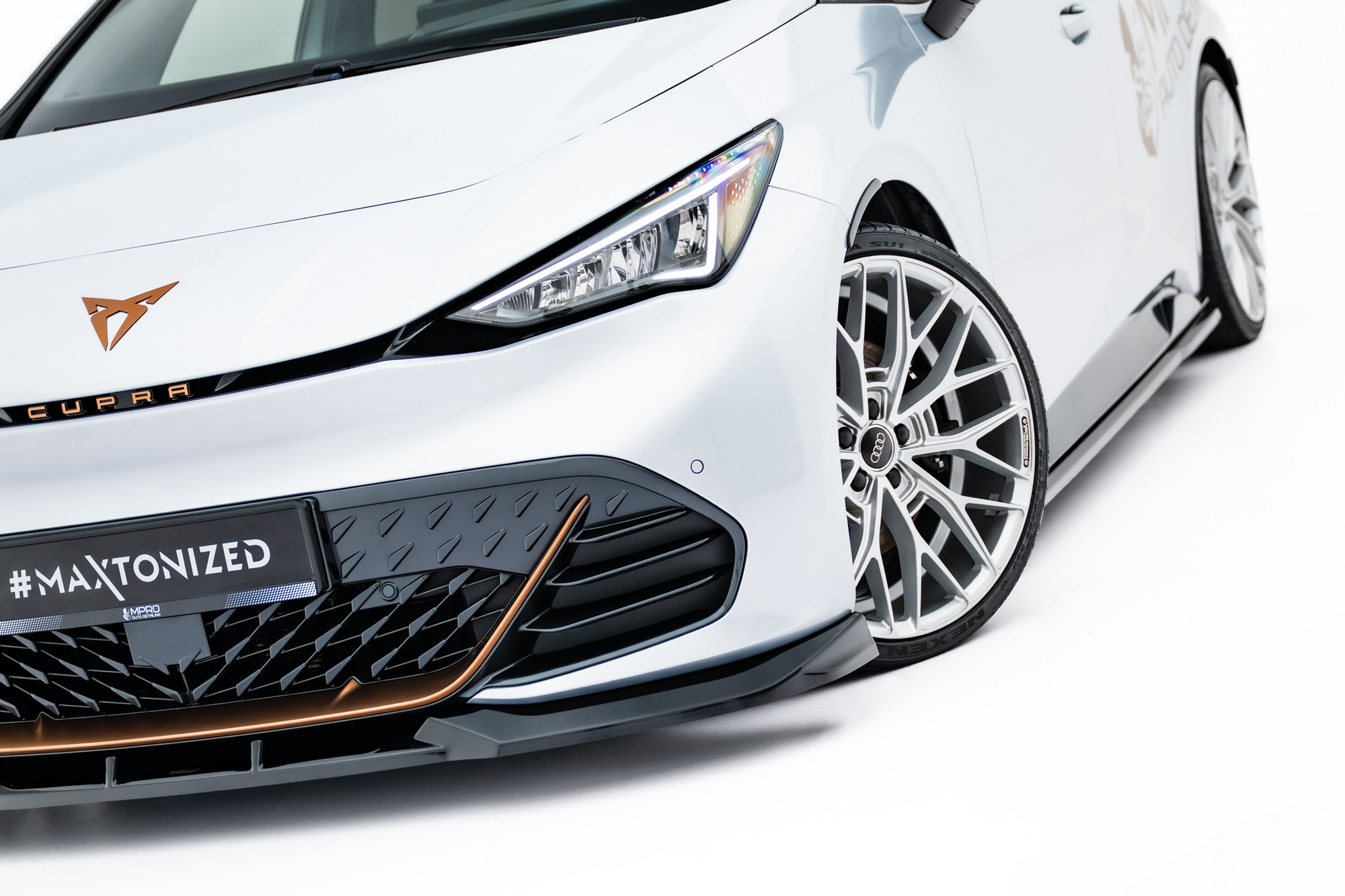 Voorspoiler Cupra Born Mk1 2021 – Maxton Design  V.1
