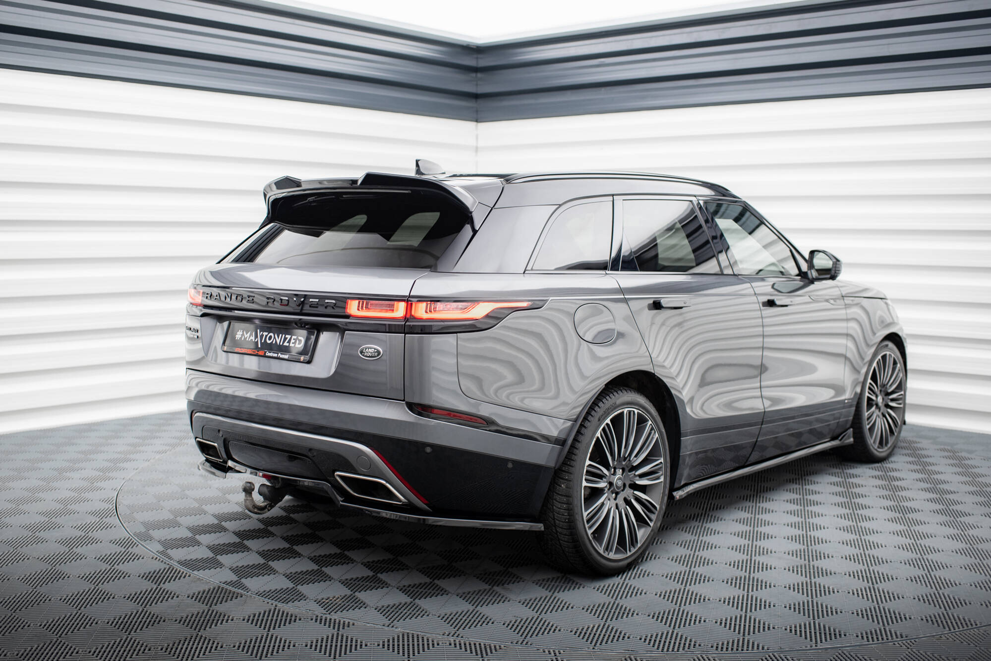 Bodykit Land Rover Range Rover Velar R-Dynamic MK1 Maxton Glanzend zwart
