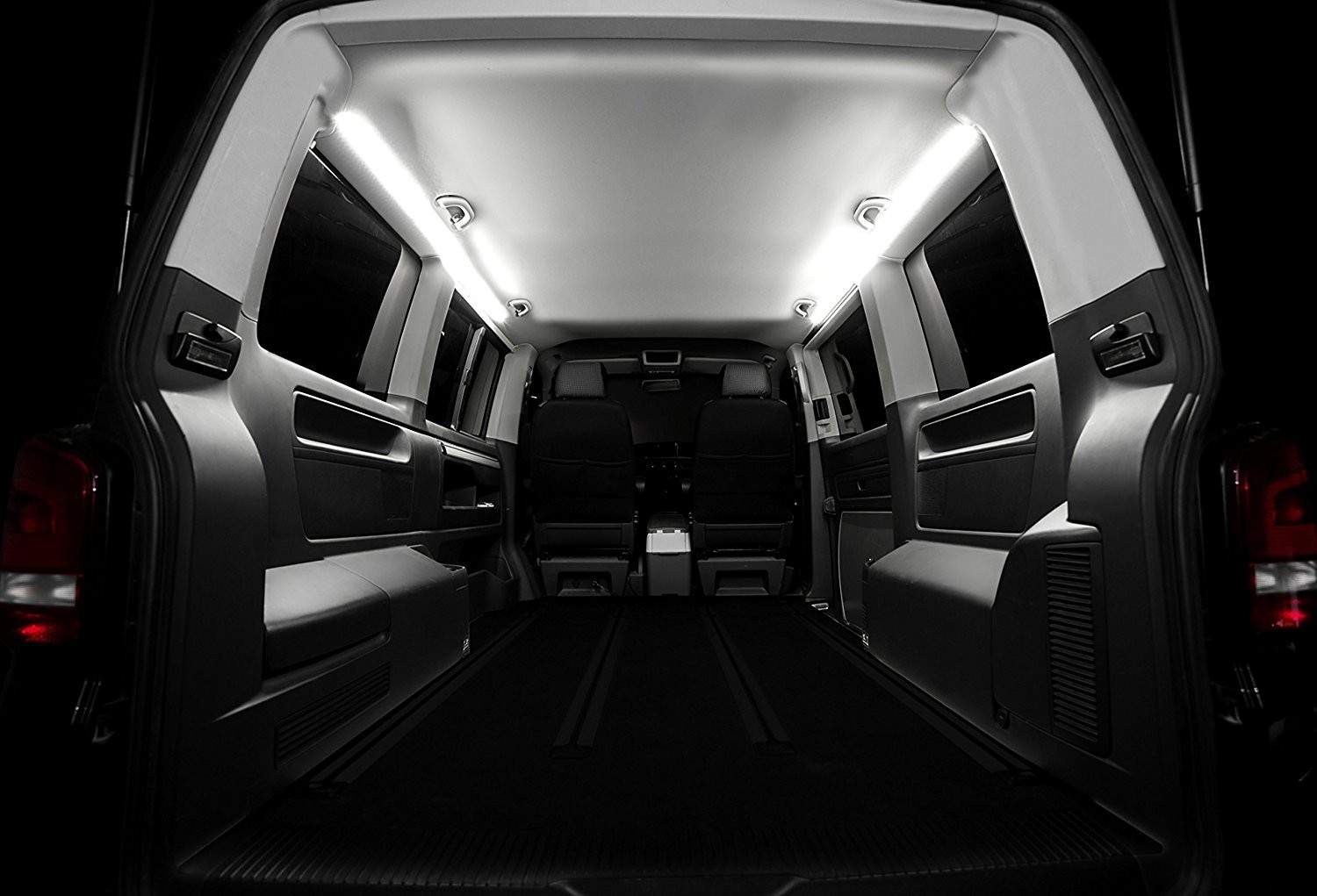 Introductie LEDambient INTERIOR STRIP KIT White