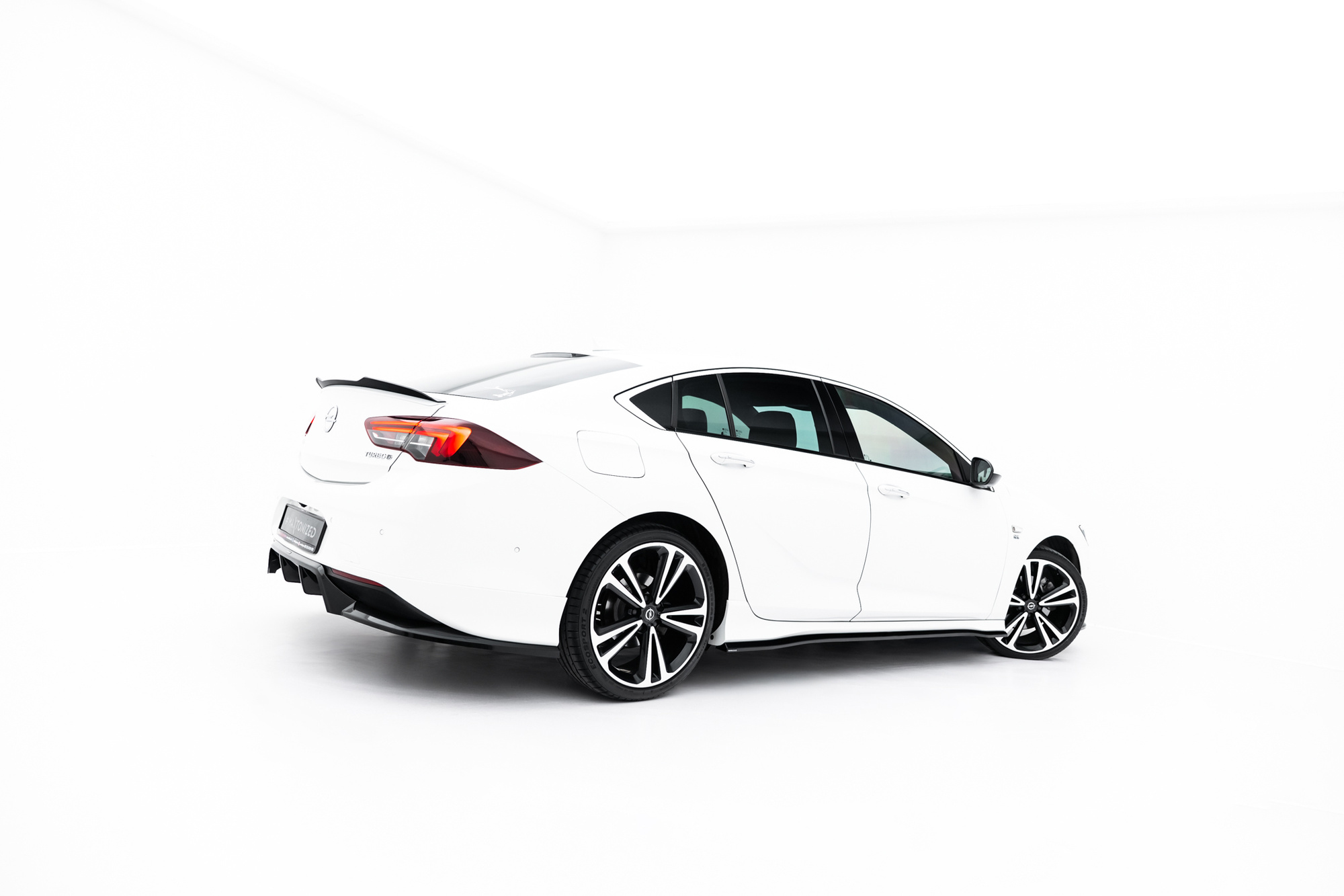 Bodykit voor Opel Insignia OPC-Line Mk2 (2017–2020) – Maxton Design