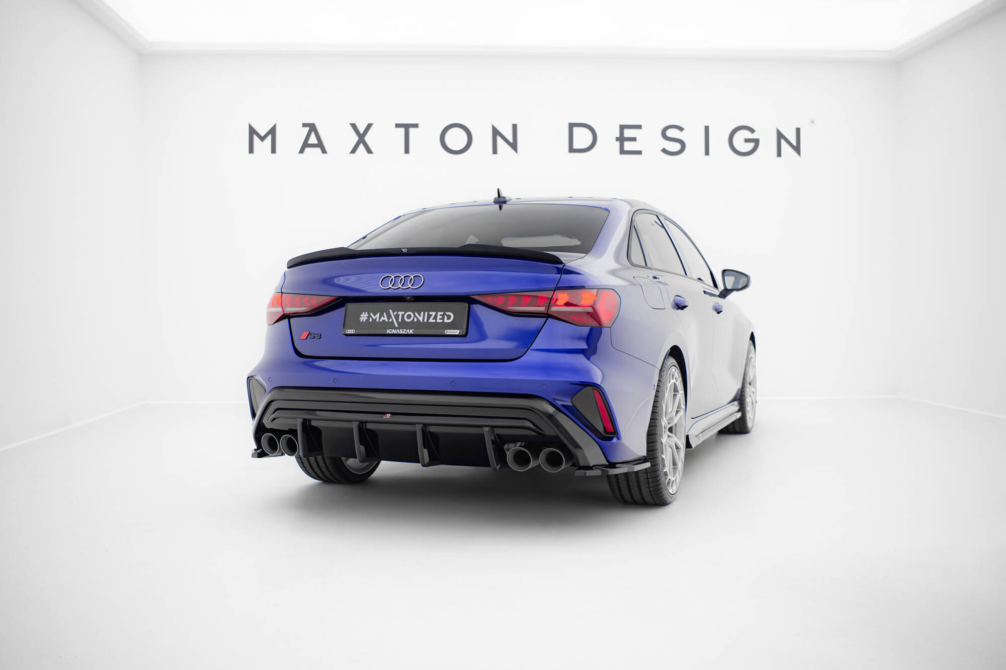 Achterzij Spoilers Audi S3 Sedan 8Y Facelift Maxton Glanzend zwart