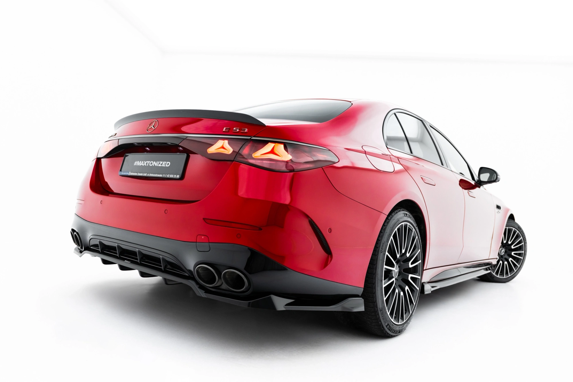 Bodykit Mercedes-AMG E53 Sedan W214 Maxton Glans Zwart