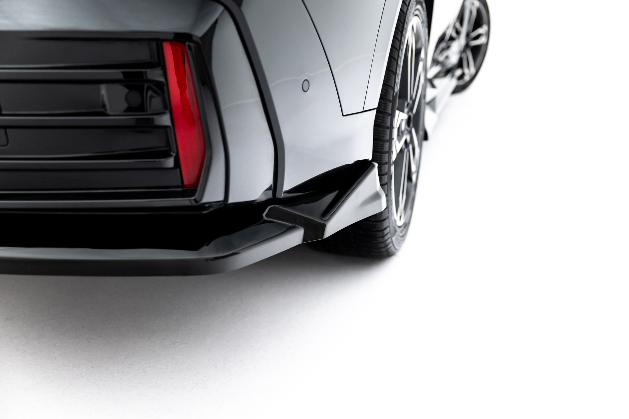 Diffusor BMW X2 M-Pack / iX2 U10 Maxton Glans Zwart
