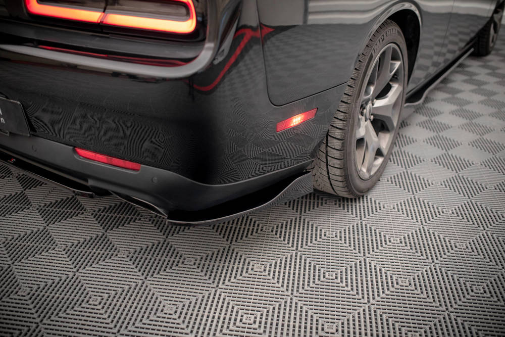 Zijdiffuser Dodge Challenger RT MK3 FL Maxton Glanzend Zwart