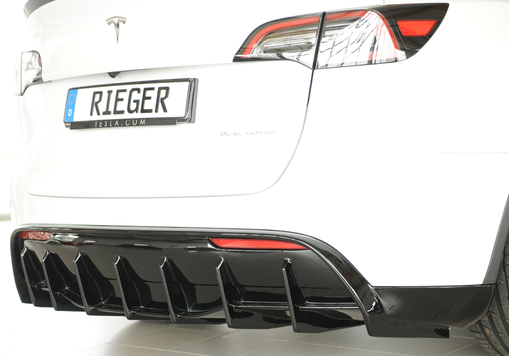 Diffuser Tesla Model Y Rieger Glans Zwart Trekhaak