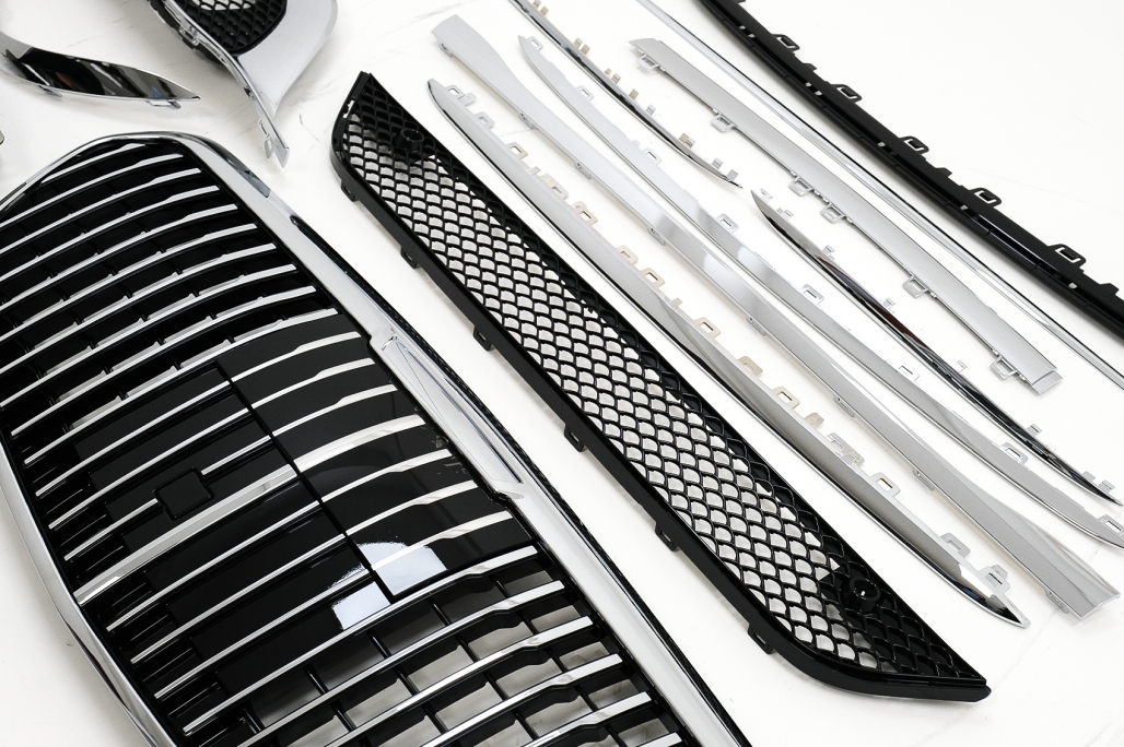 Mercedes S-Klasse W223 Maybach Bumpers Zwart