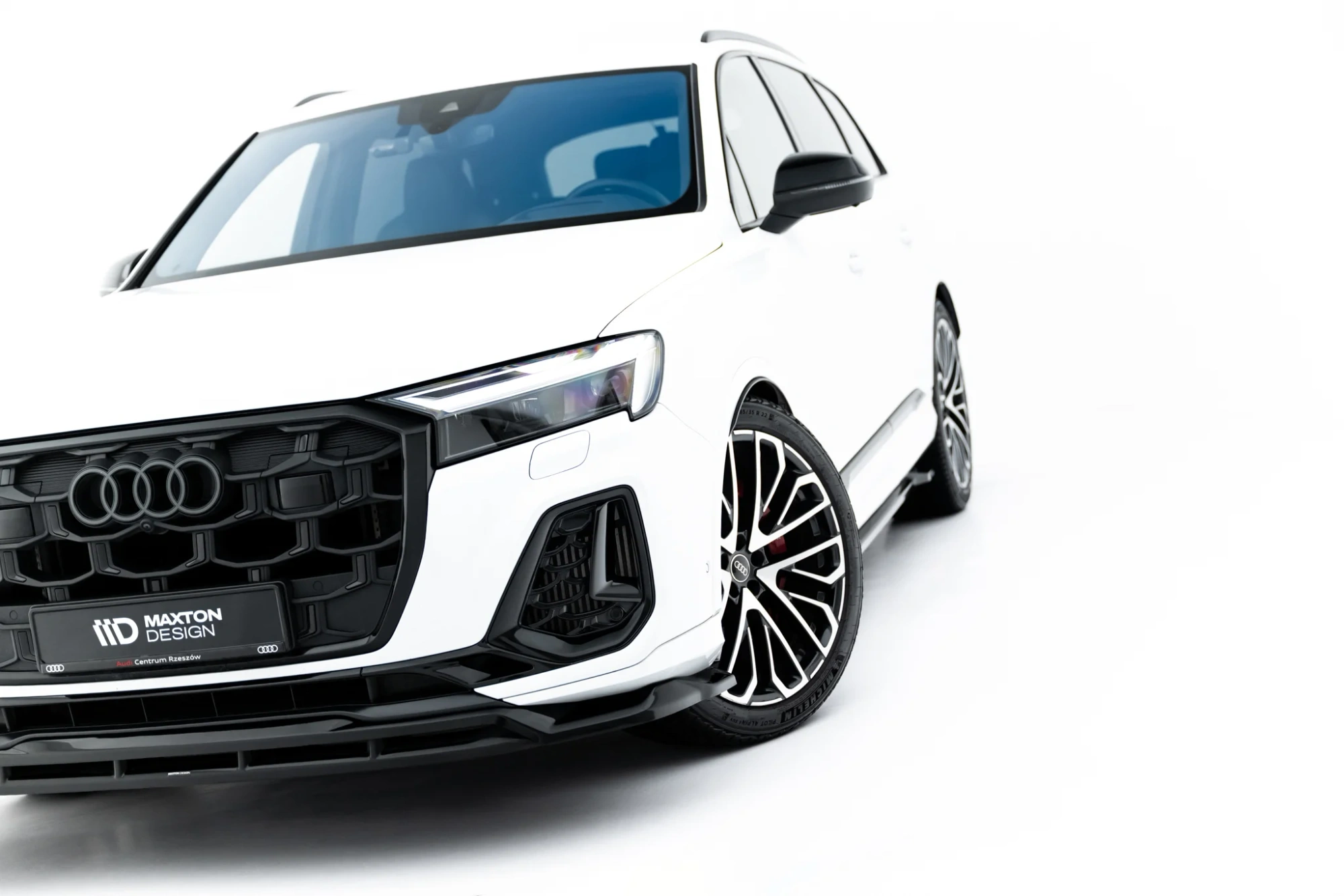 Voorspoiler Audi Q7 S-Line MK2 Facelift 2 Maxton Glanzend zwart