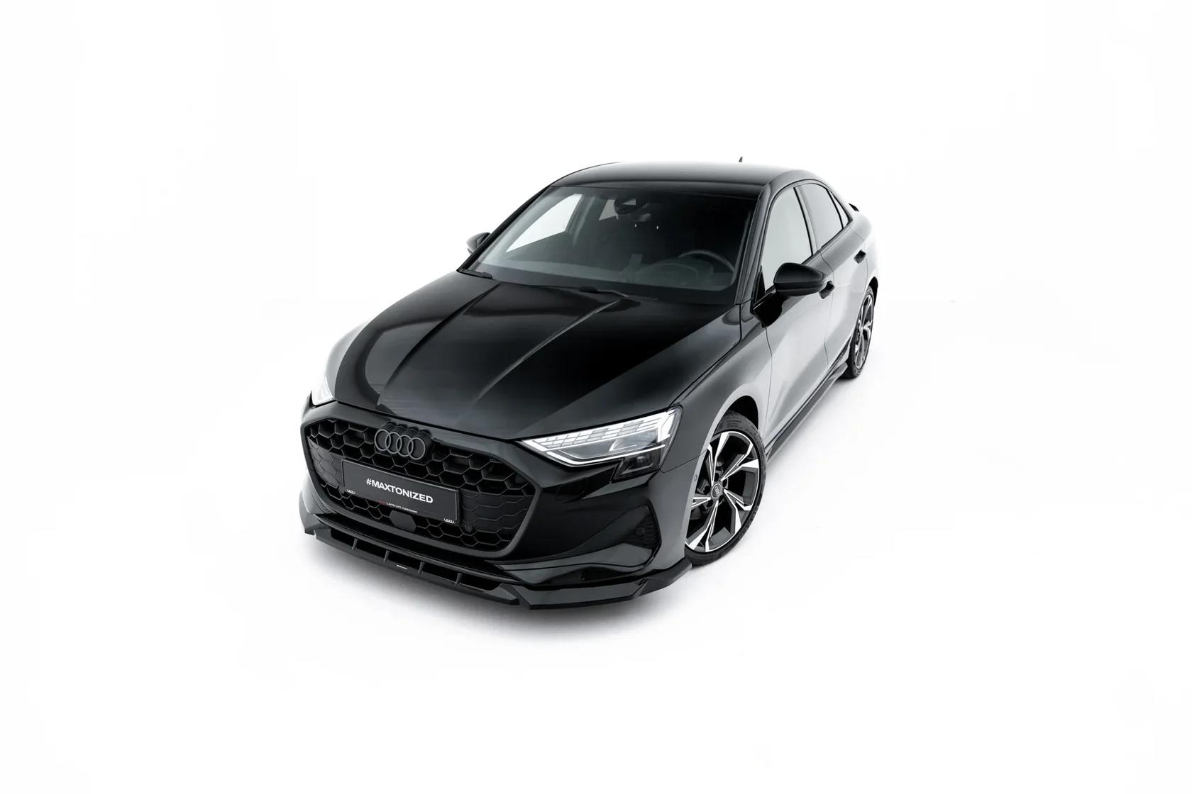 Voorspoiler V.1 Audi A3 Sedan 8Y Facelift Maxton Glanzend zwart