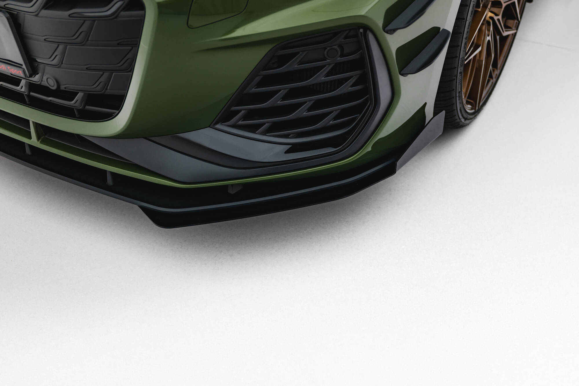 Street Pro Voorspoiler V.1 + Flaps Audi S3 / A3 S-line 8Y Facelift Maxton Glanzend zwart